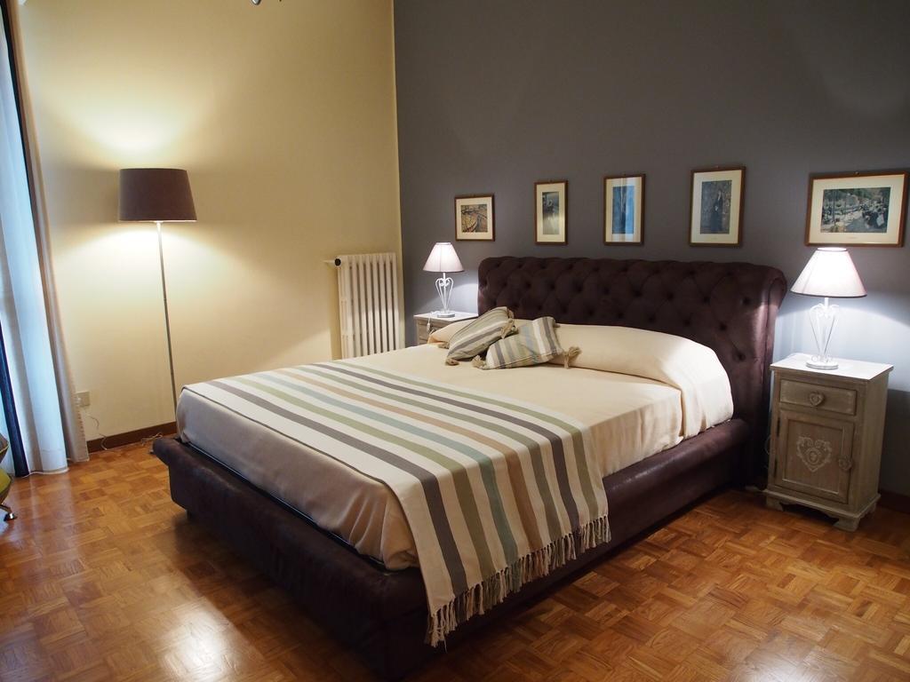 Ferienwohnung Provenzale Desenzano del Garda Zimmer foto