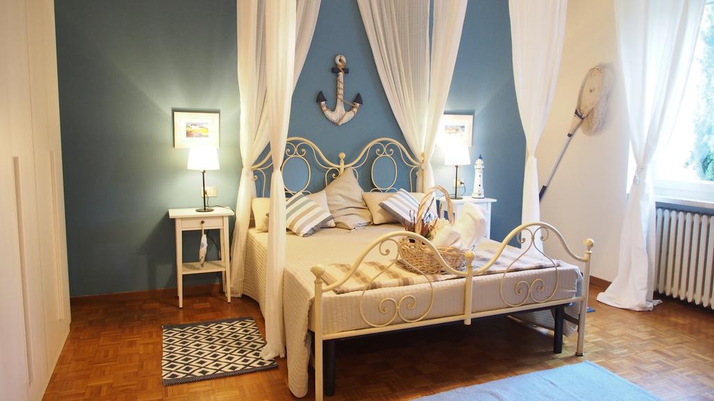 Ferienwohnung Provenzale Desenzano del Garda Zimmer foto