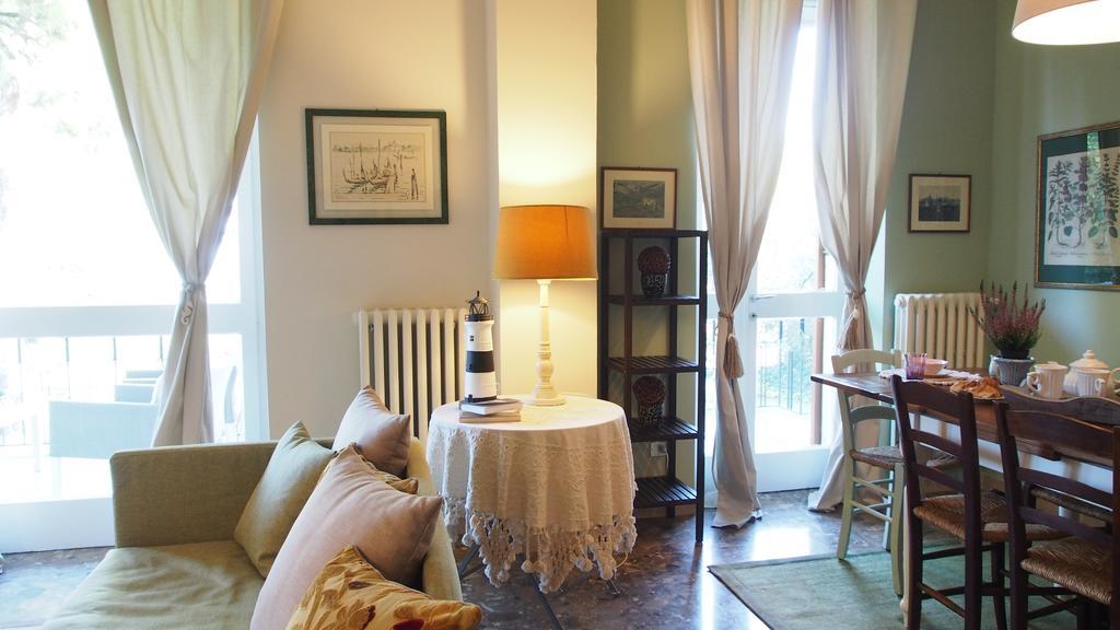 Ferienwohnung Provenzale Desenzano del Garda Zimmer foto