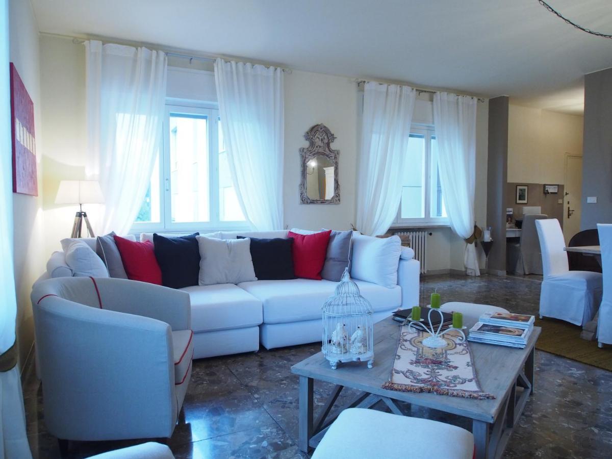 Ferienwohnung Provenzale Desenzano del Garda Zimmer foto