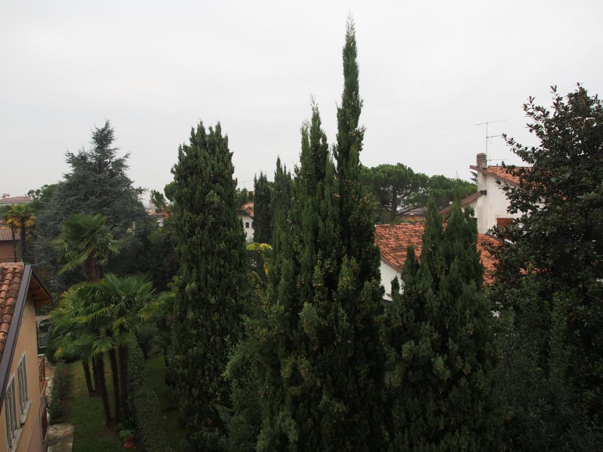 Ferienwohnung Provenzale Desenzano del Garda Zimmer foto